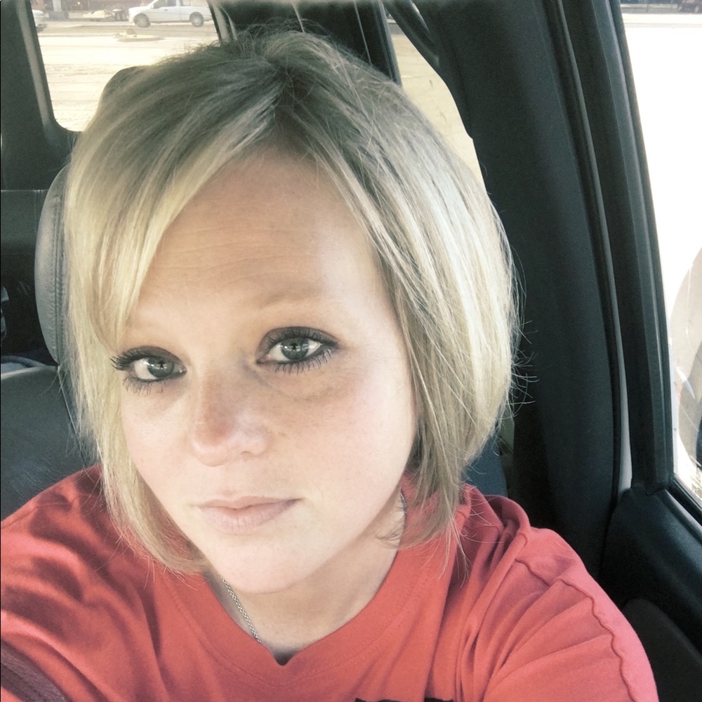 Meet your Posher, Kara